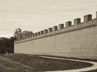Immer an der Mauer entlang  Pentax K-1, smc PENTAX-FA 77mm F1.8 Limited  -09.September 2018 - : Bäume, Landschaft, Mauer, Römercastell, Tüme, Wiese, Xanten