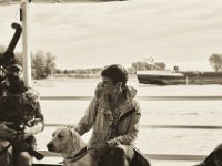Fährenüberfahrt  Pentax K-1, smc PENTAX-FA 77mm F1.8 Limited  -09.September 2018 - : Fähre, Fluss, Hund, Menschen, Rhein, Schiff