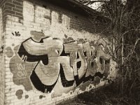 Graffitihäuschen  Pentax 645N, SMC FA 2.8/45, Bergger Pancro 400@200