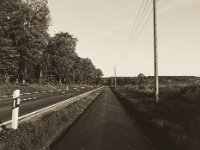 Erneuerte Straße, neuer glatter Fahrradweg  Pentax 645N, SMC FA 2.8/45, Bergger Pancro 400@200