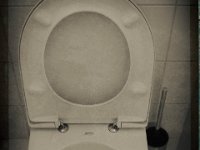 Stiller Ort  Pentax K1, SMC FA 1.9/43 Limited  - 15.03.2018 - : Stillleben, Toilette, WC, Zahnarzt
