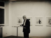 Dr. Barthelmie, der Austellungsmacher  Pentax K-1, HD D FA 2.8/ 24-70 ED SDM WR - 20.01.2018 - : Manhardt Barthelmie, Ausstellung, Barthelmie, Vernissage