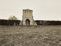Römischer Wachturm im APX  Pentax 645 N, SMC FA 2.8/45,  Ilford Delta 400 Pro @ 320