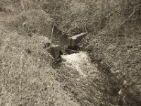 Offene Bachschleuse  Pentax K-1, SMC Pentax Fa 1.9/43 Limited - 06.April 2019 -