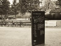 Hinweistafel im Landschaftspark  Pentax K-1, SMC Pentax Fa 1.8/31 Limited  - 06.April 2019 -