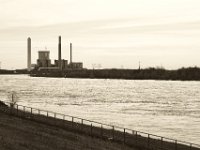 Stillgelegtes Kraftwerk Voerde  Pentax K-1, SMC Pentax FA 1.9/43 Limited  - 17.12.2019 - : Landschaft, Rhein, Hochwasser, Rheinwiesen, Fluss, Kraftwerk, Rheindeich