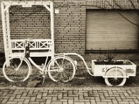 Nur noch Requisite  Pentax MZ-S, SMC FA  1.9/43 Limited, Bergger Pancro400