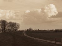 Am Ende des Weges ein Dorf  Pentax K-1, HD Pentax D-FA* 2.8/70-200 ED DC AW  - 04.03.2020 -