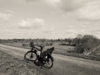 Fotostop auf dem Deich  Pentax LX, SMC 2.8/24;  Adox Silvermax 100@64