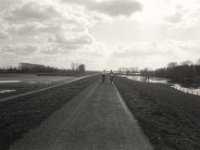 Fahrradfahrer  Pentax LX, SMC 2.8/24;  Adox Silvermax 100@64