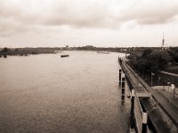 Blick von der Rheinbrücke Homberg - Ruhrort  Pentax LX, SMC Pentax-FA 1.8/31 AL Limited; Adox CHS100 II  - 29.10.2020 - : Schiff, Rheinbrücke, Rhein, Duisburg, Fluss, Lastkahn, homepage