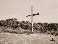 Selbst auf Halden stehen diese Kreuze  Fuji GS645S professional WIDE60, Fuji Acros 100II  - 02.09.2021 -
