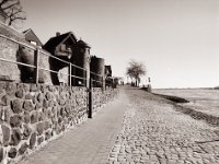 Rees Rheinpromenade von unten  Pentax 645N, SMC FA 2.8/45, Fuji Acros 100II  - 02.03.2022 -