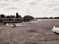 Segelflugplatz Wesel  Pentax MZ-S, SMC FA  1.9/43 Limited, Gelbfilter, Adox CHS 100 II  - 06.07.2022 -