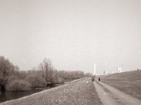 Die Einen haben Flügel, die Anderen haben Räder  Fuji GS645S professional WIDE60, Fuji Acros 100II@64  - 05.03.2022 -