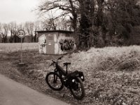 Stopp am Trafo Haus  Pentax K2, SMC M 2.8/40, Gelbfilter, Adox CHS100II  - 15.02.2022 -