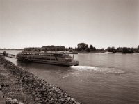 Ausflugsdampfer  Pentax 645N, SMC A 2.8/45, Gelbfilter, Bergger Pancro400@200  - 15.06.2022 -