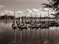 Segelboot Anleger  Pentax Super A, SMC M 2.8/40 Pancake, Gelbfilter, Bergger Pancro400@200  - 16.10.2022 -