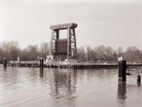 Schleuse Friedrichsfeld Wesel-Datteln-Kanal  Pentax 67II, SMC 2.4/105, Bergger Pancro400@200  - 25.03.2022 -