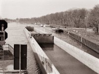 Ausfahrt aus der Schleuse Hünxe  Pentax 67II, SMC 2.4/105, Bergger Pancro400@200  - 25.03.2022 -