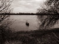 Motorboot ausser Dienst  Pentax 645N, SMC FA 2.8/45, Gelbfilter, FOMA soft Retropan 320  - 05.01.2023 -
