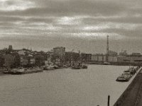 Duisburg Ruhrort  Pentax MZ-S, SMC FA 1.8/77 Limited,  Bergger Pancro400@640   - 12.12.2023 -