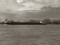 Mit dem Schiff auf Augenhöhe  Pentax MZ-S, SMC FA 1.8/77 Limited,  Bergger Pancro400@640   - 12.12.2023 -