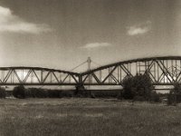 Brückengeneration  Pentax 645 N, SMC FA 2.8/75, Gelbfilter, Bergger Pancro 400@200  - 12.07.2023 -