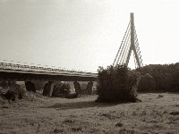 Rheinbrücke noch ohne Leben  Pentax MZ-S, SMC FA 1.9/43 Limited, Gelbfilter, ADOX CHS 100 II  - 23.08.2023 -