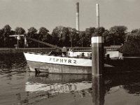 Kohle geladen  Pentax MZ-S, SMC FA 1.9/43 Limited, Gelbfilter, ADOX CHS 100 II  - 23.08.2023 -