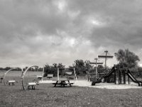 Spielplatz ohne Spiel  PENTAX K-3 Mark III Monochrome, HD PENTAX - DA* 2.8/16-50 ED PLM AW  - 02.10.2024 -