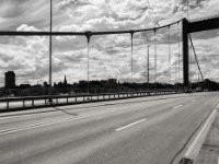 Auf der Brücke  Pentax 645N, SMC Pentax - FA 2.8/45, Orange Filter, ADOX CHS 100 II   - 10.07.2024 -