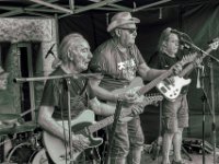 Heinz singt  PENTAX K-3 Mark III Monochrome, SMC PENTAX-FA 1.8/31 Limited  -21-07.2024 -