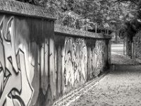 Graffiti Mauer  PENTAX K-3 Mark III Monochrome, SMC PENTAX-FA 1.8/77 Limited  - 25.09.2024 -