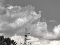 Fahnenmast Mühlenweide Ruhrort  PENTAX K-3 Mark III Monochrome, HD PENTAX - HD PENTAX - DA* 2.8/16-50 ED PLM AW   - 02.09-2025 -