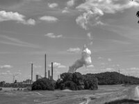 Dampfwolke bei Thyssen-Krupp  PENTAX K-3 Mark III Monochrome, SMC PENTAX-FA 1.9/43 Limited  - 04.07.2025 -