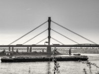 Rheinschifffahrt  PENTAX K-3 Mark III Monochrome, HD PENTAX - DA* 2.8/16-50 ED PLM AW  - 04.04.2025 -