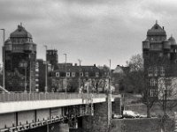 Historische Zolltürme Rheinbrücke Ruhrort  PENTAX K-3 Mark III Monochrome, HD PENTAX - D FA* 2.8/70-200 ED DC AW  - 12.02.2025 -
