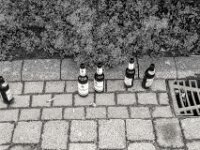 Bier und Kippen am Straßenrand  PENTAX K-3 Mark III Monochrome, SMC PENTAX-FA 1.8/31 AL Limited  - 14.09.2025 -