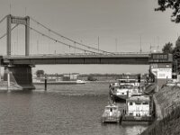 Ruhrort Pegel und Brücke  PENTAX K-3 Mark III Monochrome, SMC PENTAX-FA 1.9/43 Limited - 15.08.2025 -