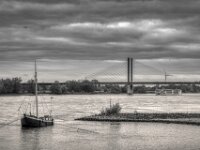 Rees Rheinbrücke  PENTAX K-1, HD PENTAX - D FA 2.8/24-70 ED SDM WR  - 17.10.2025  -