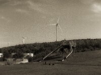 Rutsche und Windräder  Pentax 645N, SM;C FA 2.8/75, Gelbfilter, KODAK TRI-X 400   - 20.09.2025 -