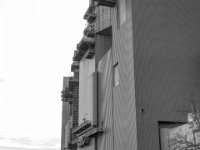 Radfahrerin am Kraftwerk  PENTAX K-3 Mark III Monochrome, HD PENTAX - DA* 2.8/16-50 ED PLM AW  - 21.02.2025 -