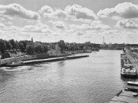 Hafenbecken Ruhrort  Fuji GS 645 S prof.WIDE 60, Adox CHS 100 II  - 30.05.2025 -