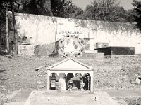 Friedhof Aghia Galini mit Grabbeigaben  Chinon CE 4, 3.5/35-70, NN 400