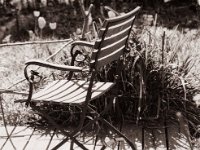 Stuhlschatten  Pentax MZ-S, SMC FA 1.8/77 Limited, Gelbfilter, Adox CHS 100II@64  - 24.04.2021 -