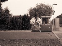 Abreise, warten auf den Zug  Fuji GW 690 III; Ilford HP 5 plus