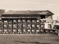 Haus oder nicht Haus  Pentax 67II, 2.4/105, Adox CHS 100/100