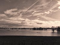 Wolken überm Wasser  Pentax 645N, SMC-A  2.8/45, Bergger Pancro 400@320