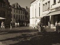 Licht und Schatten  Pentax K-1, smc PENTAX-FA 43mm F1.9 Limited   - 03.August 2018 - : Menschen, Straße, Xanten